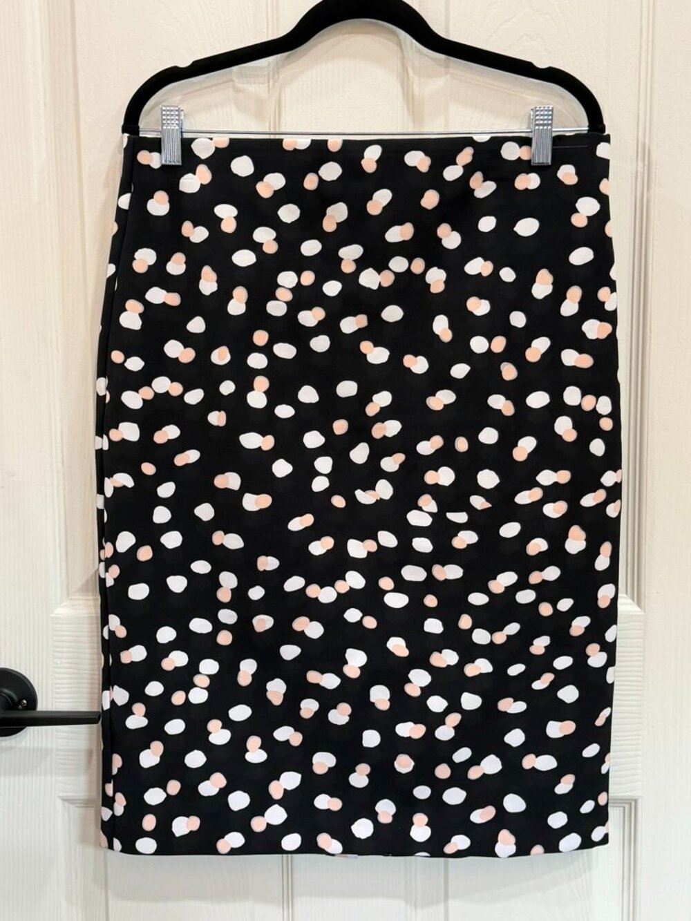 Philosophy Black Dot Pencil Skirt 10 • Pockets • Back Zip • 25” Length